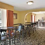 Days Inn By Wyndham Charlotte/Woodlawn Near Carowinds